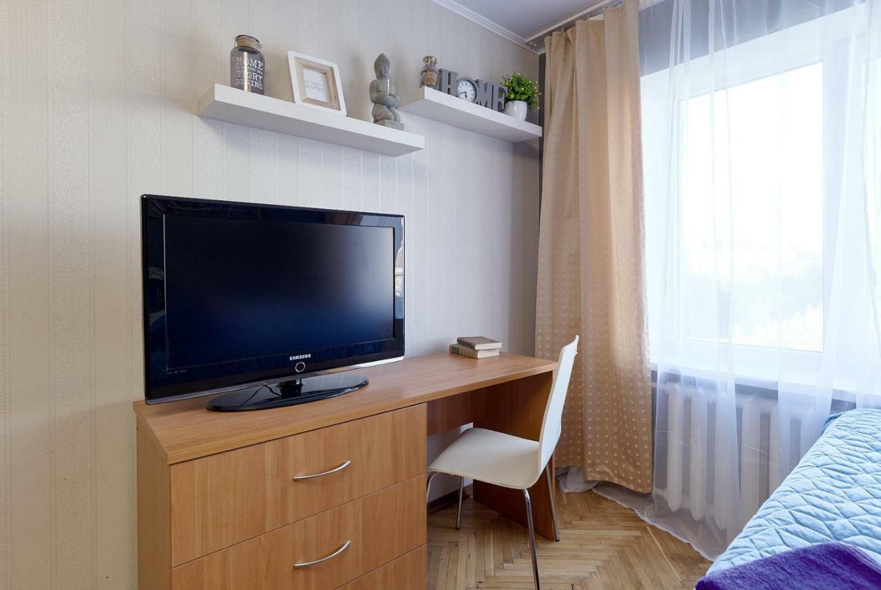 L3-82 Main Street- Modern New Three 3 Separate 3Bedrooms 100 M2 - Central Location, Metro Palace Of Sports - Gulliver Mall, Arena City Kiew Exterior foto