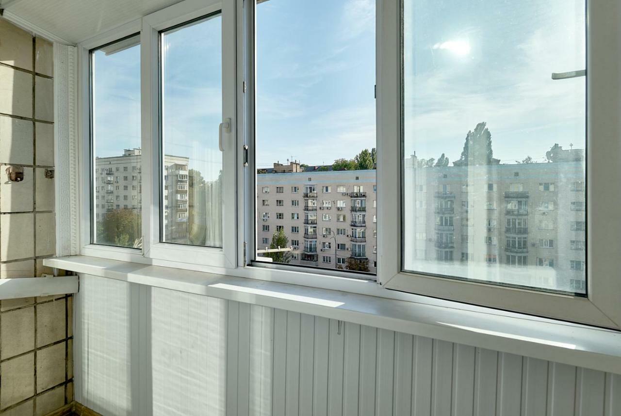 L3-82 Main Street- Modern New Three 3 Separate 3Bedrooms 100 M2 - Central Location, Metro Palace Of Sports - Gulliver Mall, Arena City Kiew Exterior foto